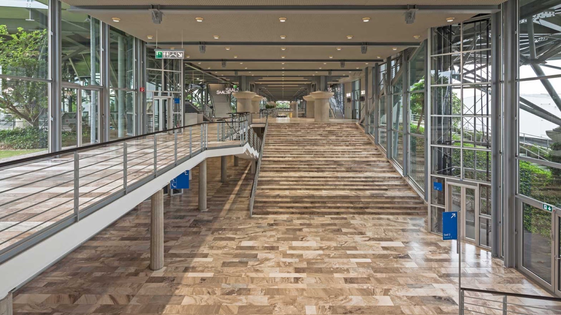 CC_Foyer_Slider_01